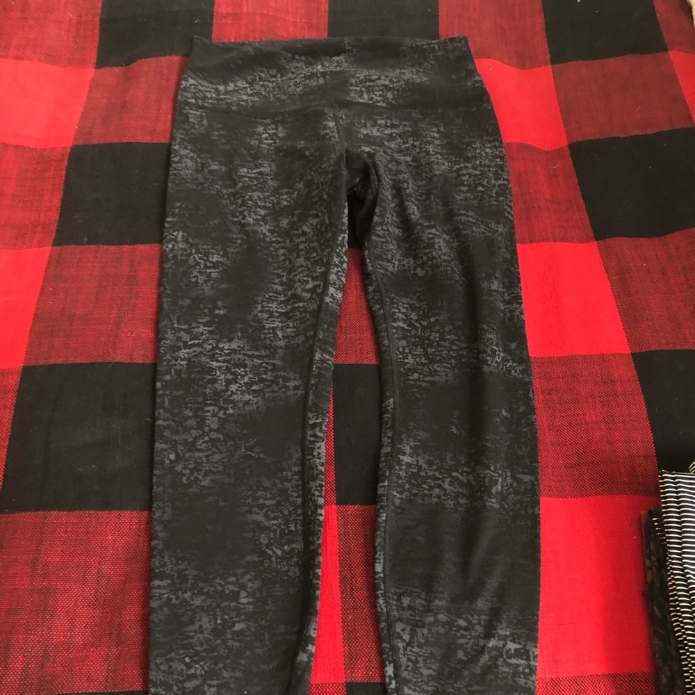 Lululemon leggings.